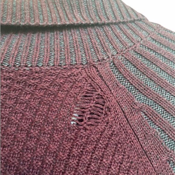 NWOT Express Chunky Knit Maroon Cardigan XL - Picture 4 of 4